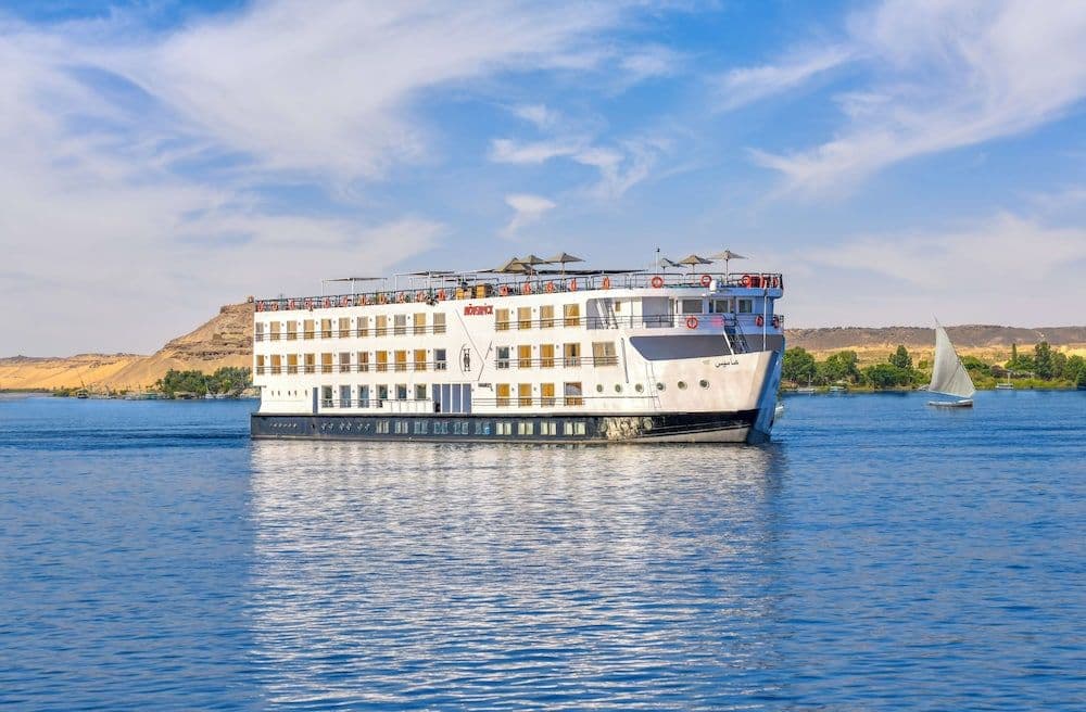 Package 5 days 4 nights Movenpick MS Hamees Cruise from Luxor to Aswan - image 1